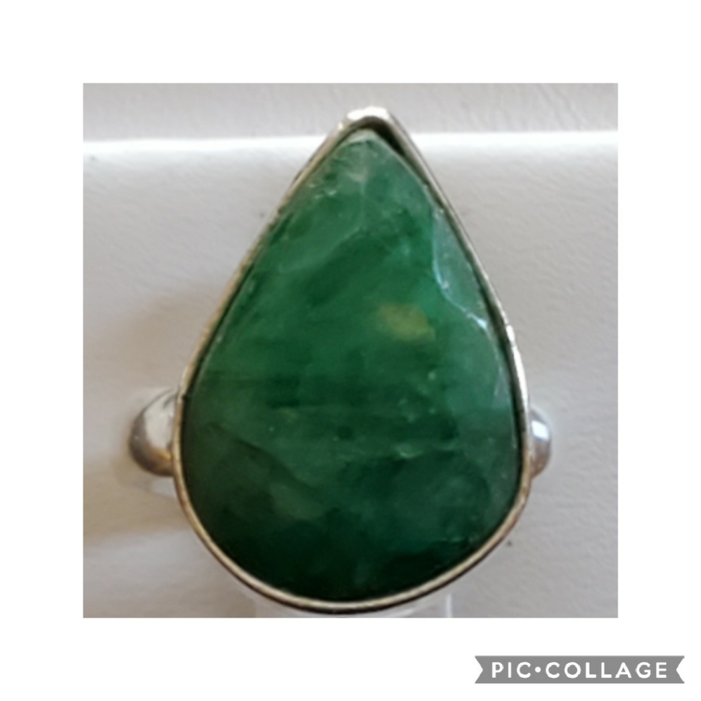 Genuine Natural Emerald Ring Size 7